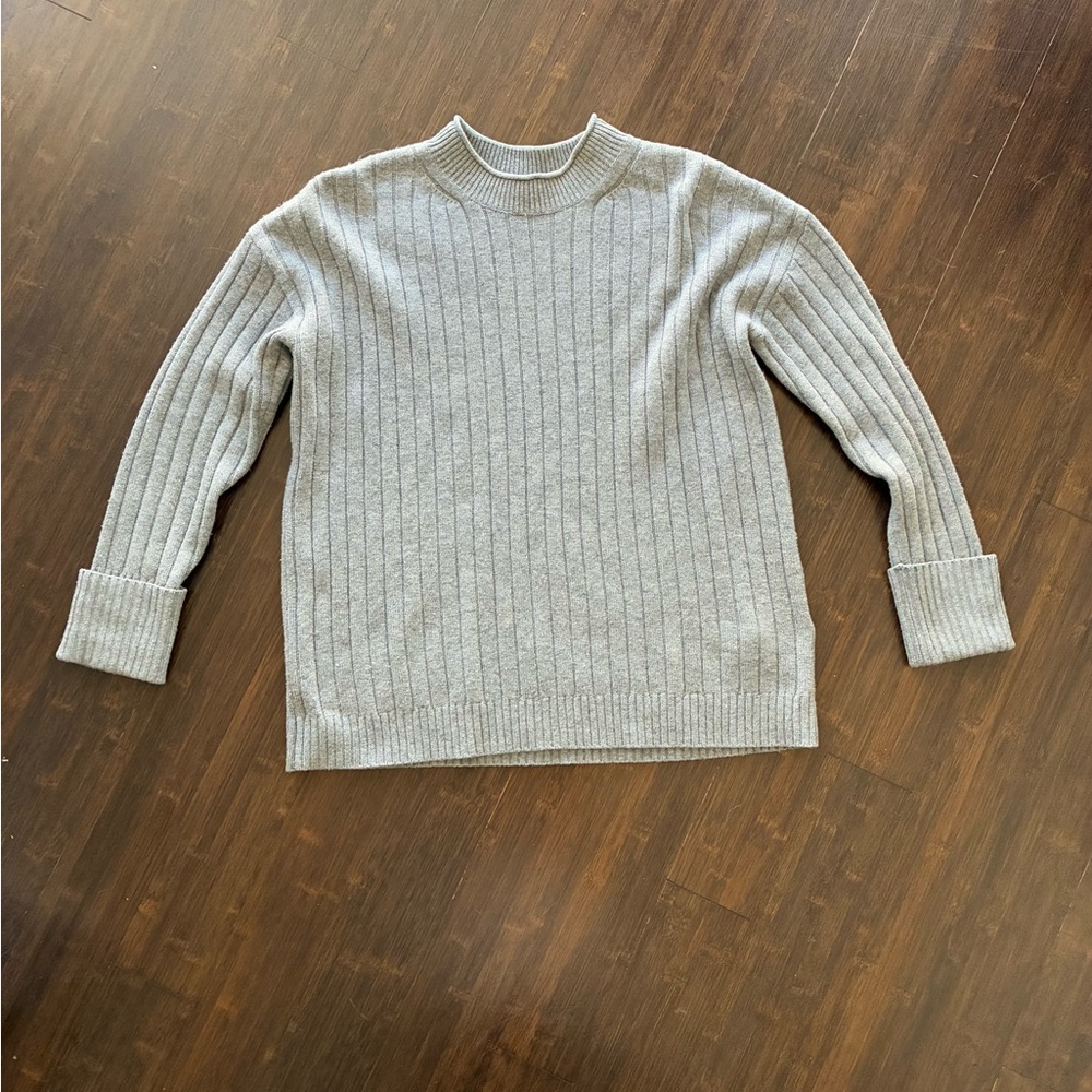 Banana Republic Heather Gray Ribbed Crewneck Merino and Cashmere Sweater, Sz MP